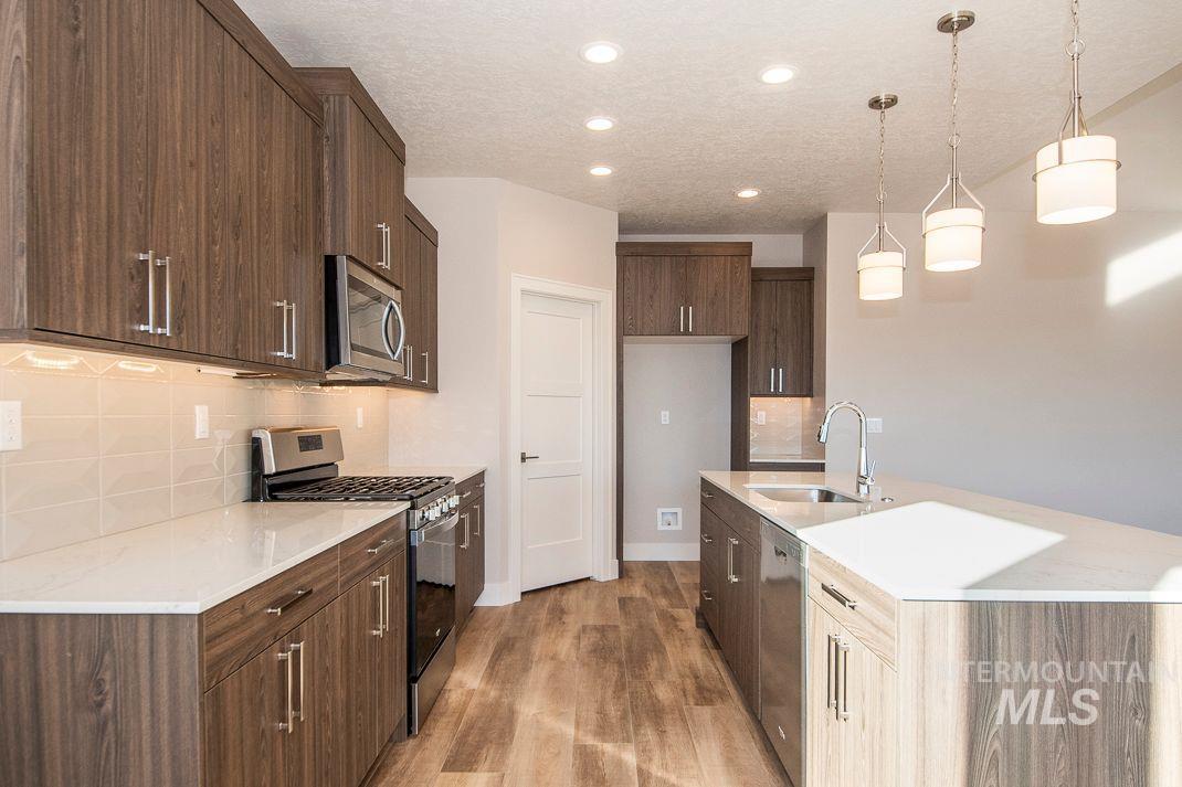 2392 South Thacker Ridge Avenue Nampa, ID 83686 - Photo 13 of 40