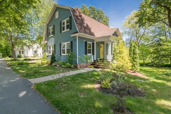 $369,000 | 138 North Main Street, Deerfield, MA 01373