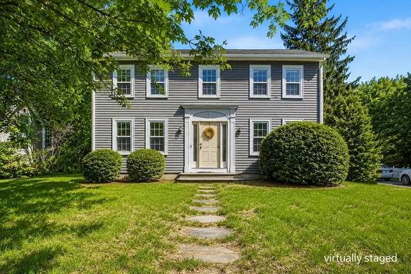 $450,000 | 5 Pleasant Street, Upton, MA 01568