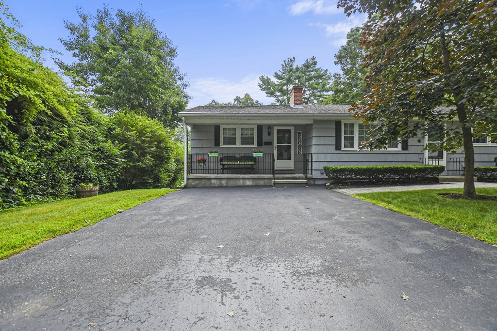 13 Coolidge Road Milford, MA 01757 - Photo 3 of 40 Gallery Image 3