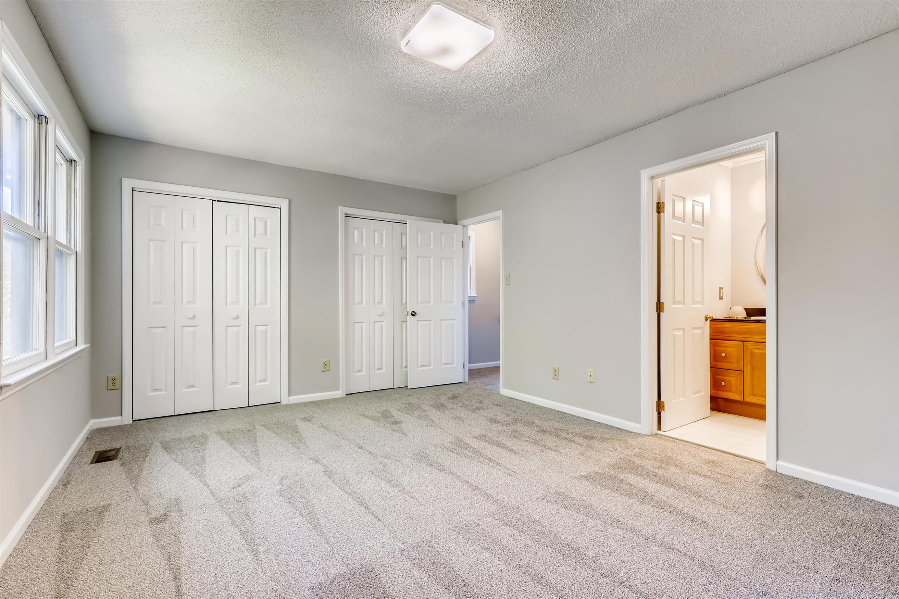 1517 Edgeside Court Raleigh, NC 27609 - Photo 17 of 28 Photo 17