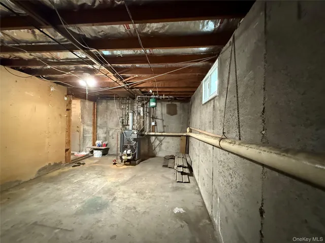 $499,999 | 50 Newcomb Trail, Ridge, NY 11961