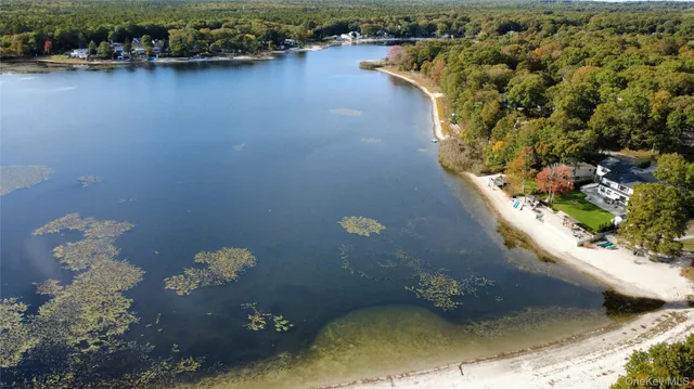 $499,999 | 50 Newcomb Trail, Ridge, NY 11961