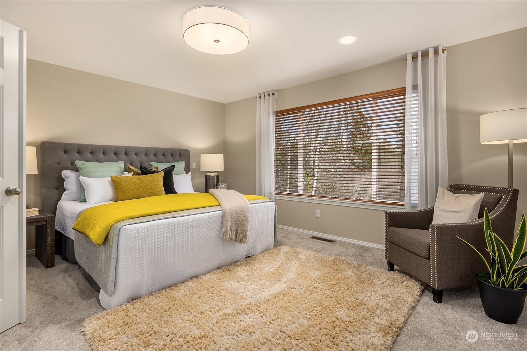 6017 Northeast 1st Place Renton, WA 98059 - Photo 15 of 29 Gallery Image 15