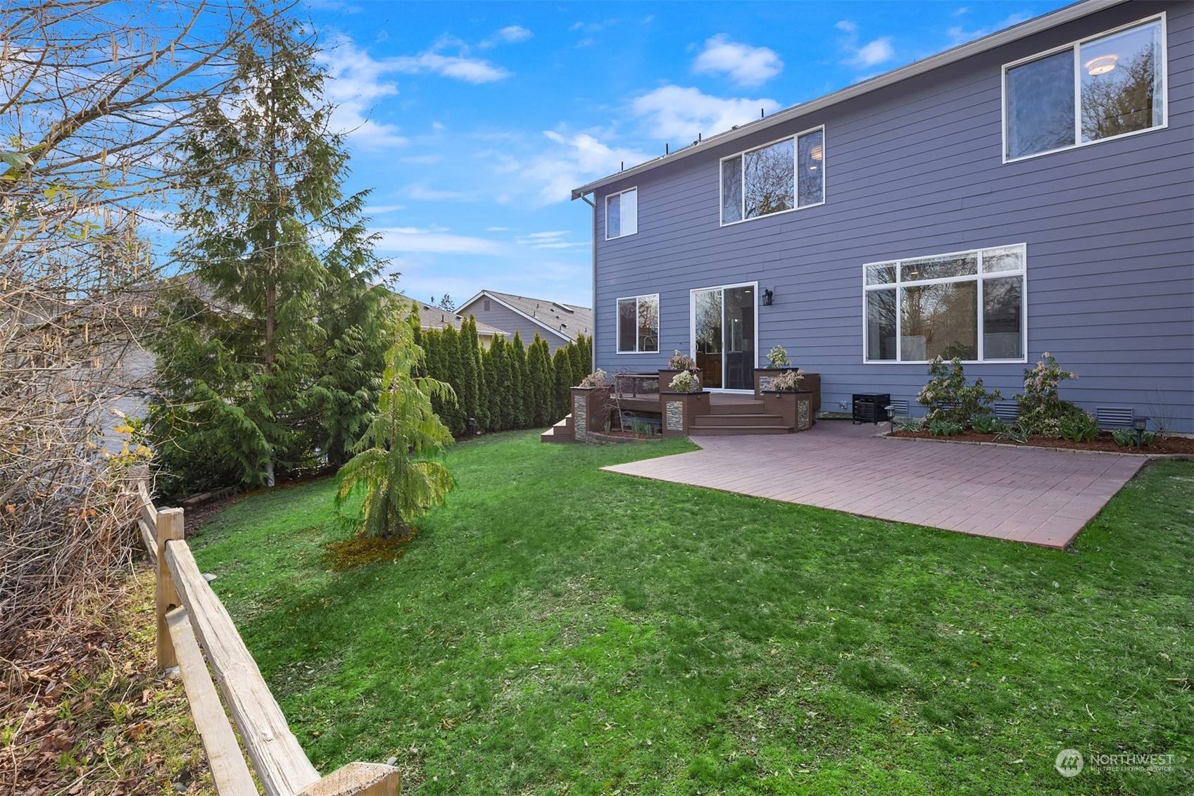 6017 Northeast 1st Place Renton, WA 98059 - Photo 25 of 29 Gallery Image 25