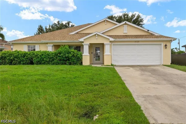 $1,999 | 2102 Northwest 9th Street, Cape Coral, FL 33993