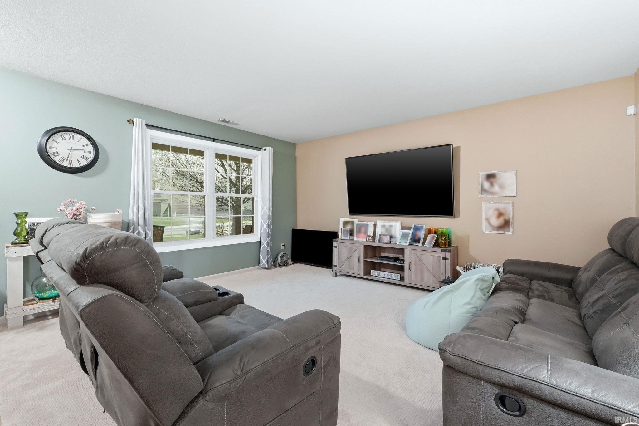 9713 Founders Way Fort Wayne, IN 46835 - Photo 3 of 33