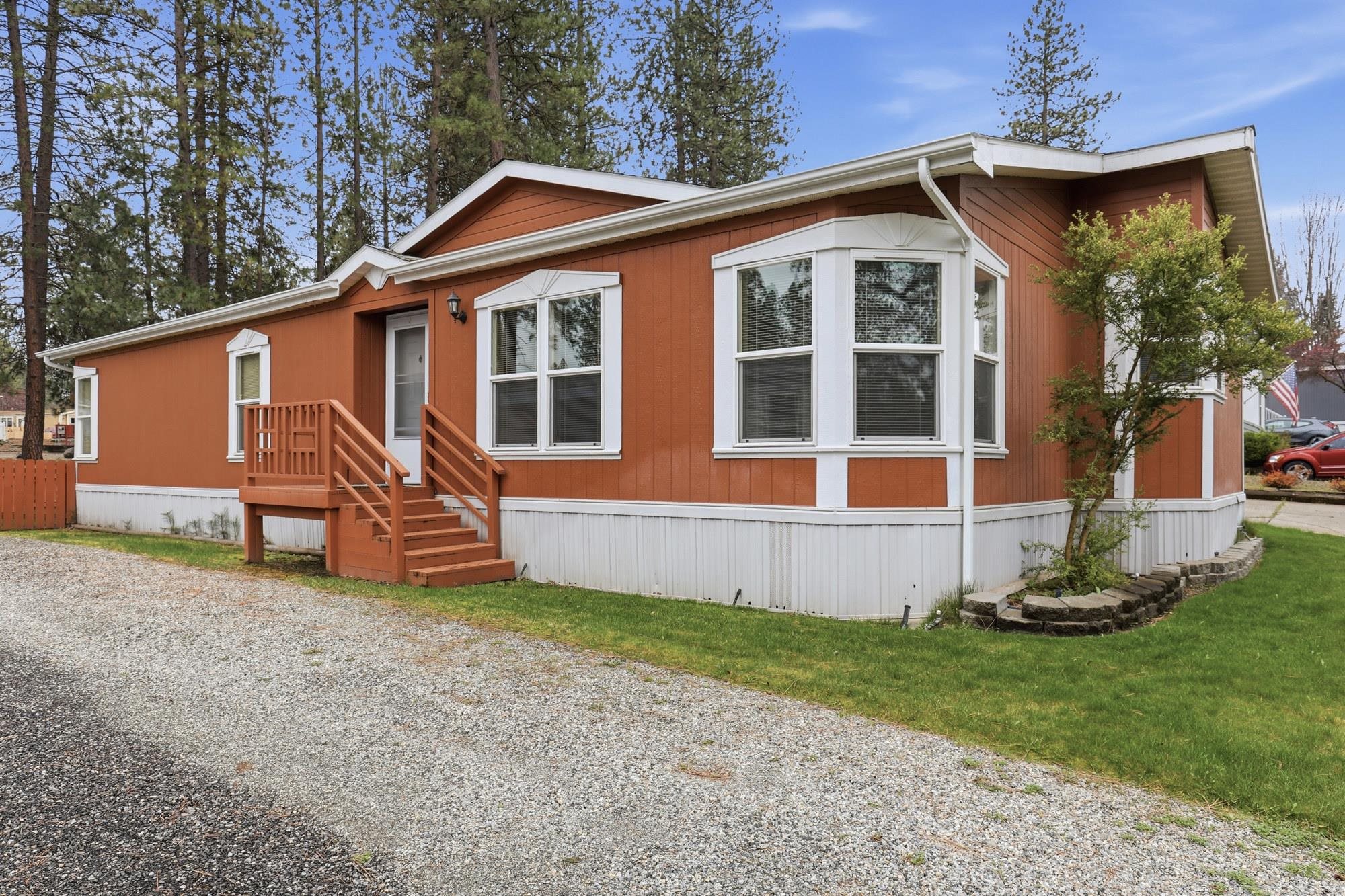 14820 North Chesapeake Lane Mead, WA 99021 - Photo 2 of 38