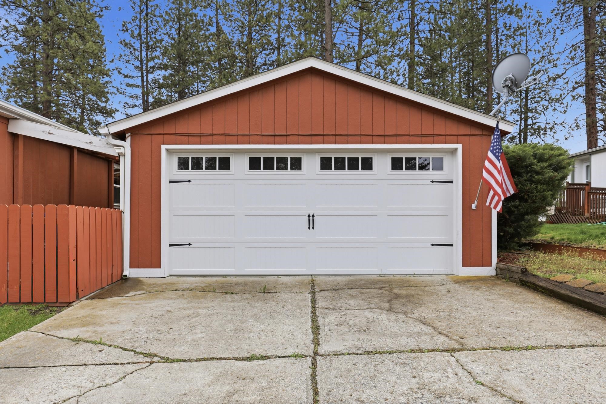 14820 North Chesapeake Lane Mead, WA 99021 - Photo 3 of 38