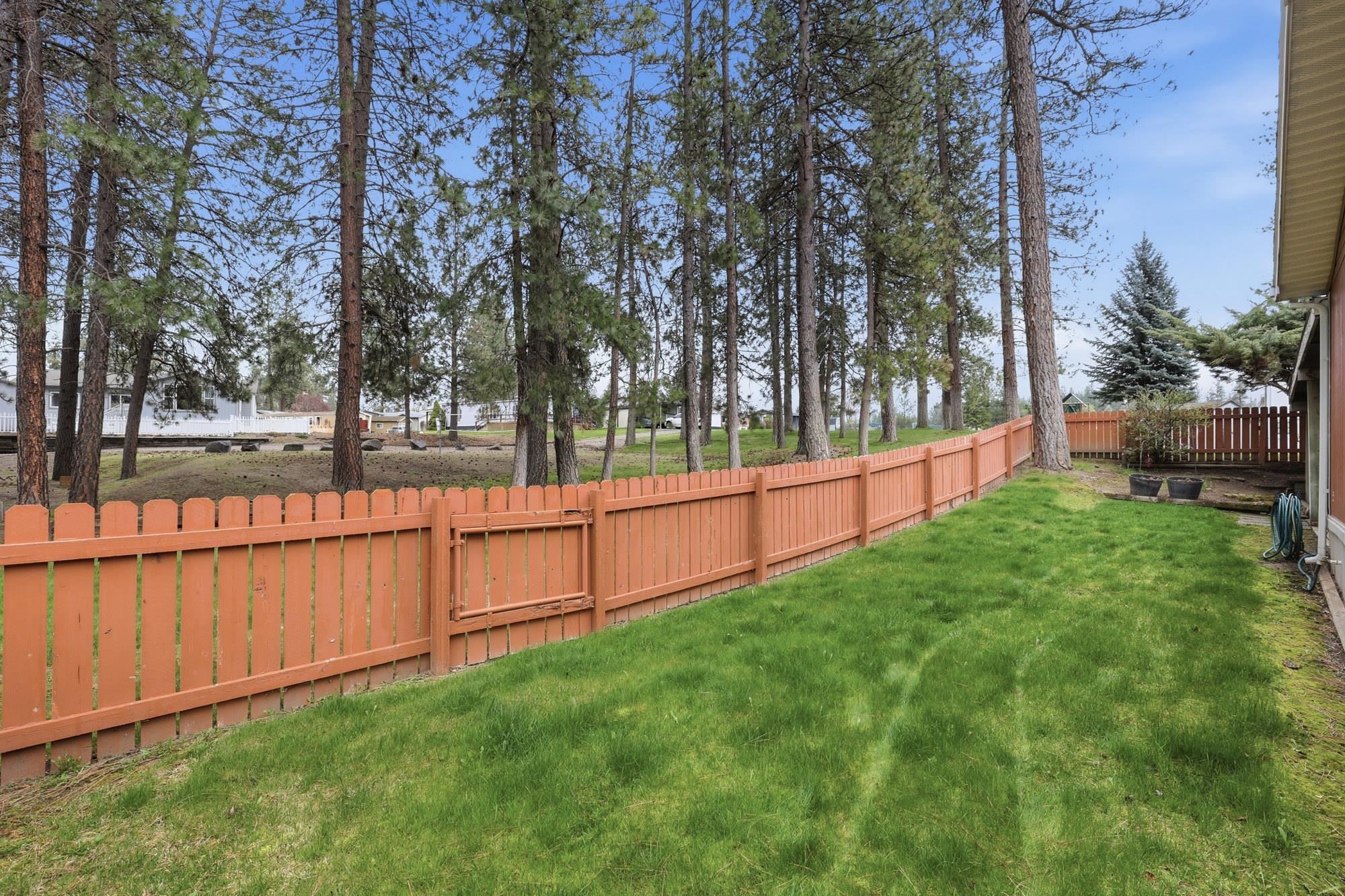 14820 North Chesapeake Lane Mead, WA 99021 - Photo 31 of 38