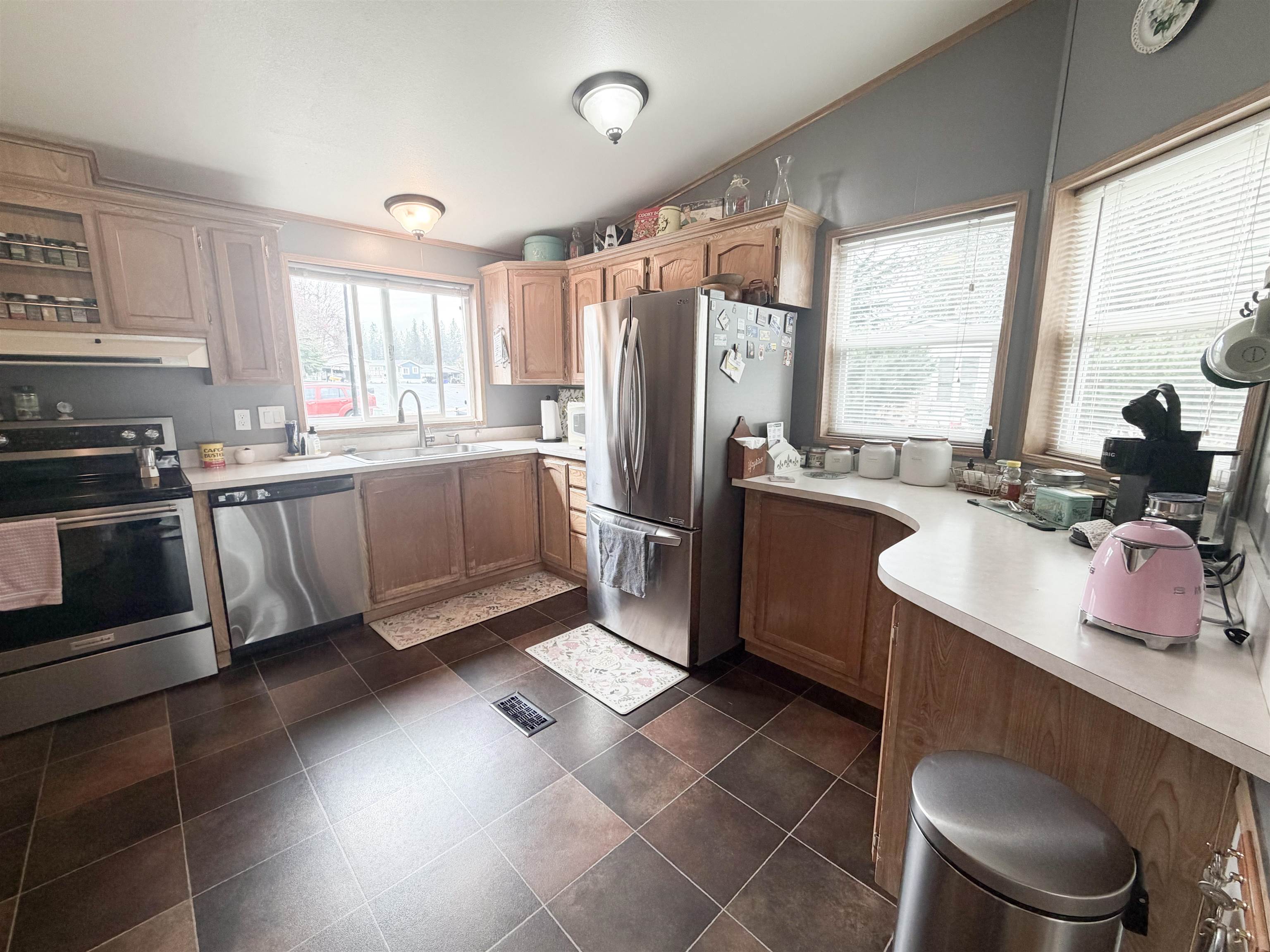 14820 North Chesapeake Lane Mead, WA 99021 - Photo 10 of 38