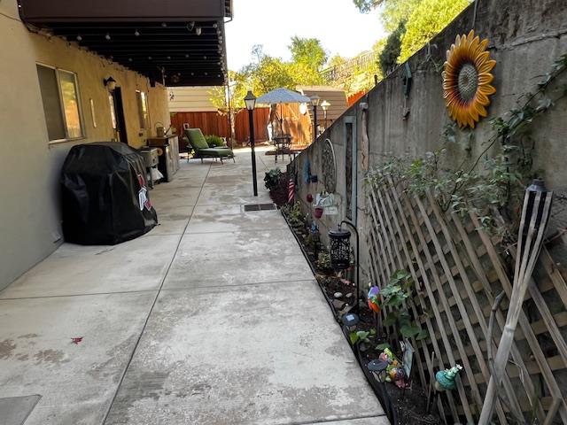 27975 Edgecliff Way Hayward, CA 94542 - Photo 42 of 58 a backyard of a house with lots of green space