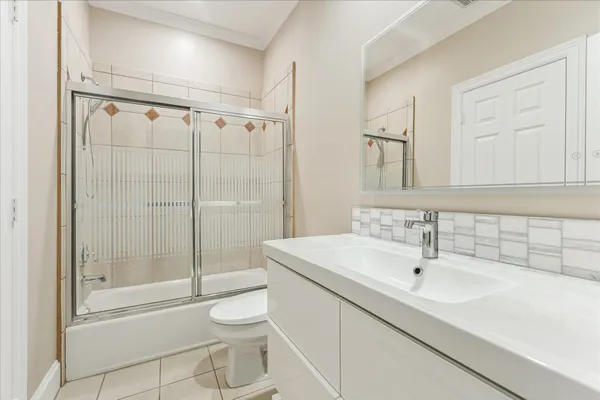 $3,650 | 3515 Yupon Street, Houston, TX 77006