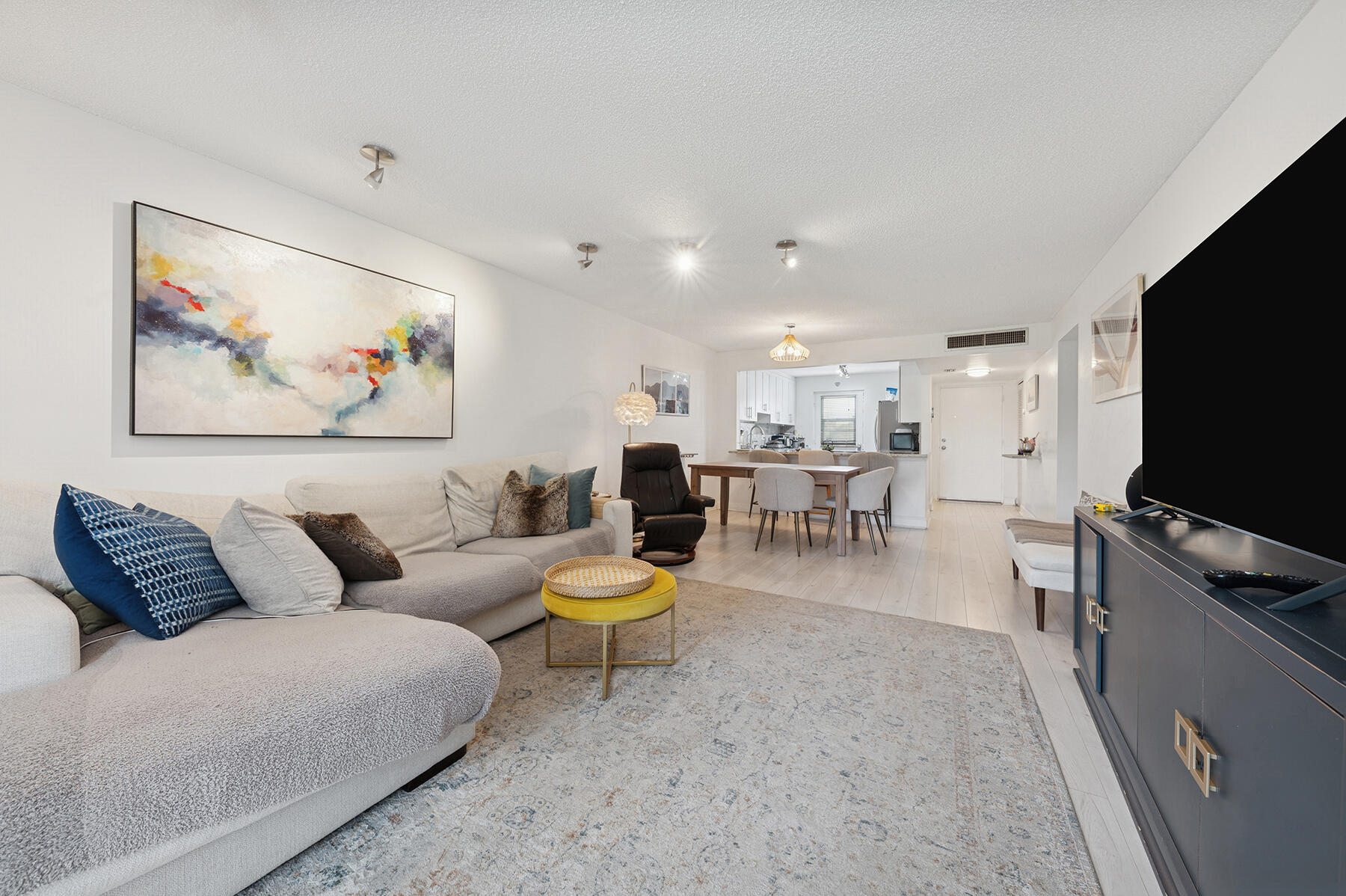 5961 Northwest 2nd Avenue, Unit 304 Boca Raton, FL 33487 - Photo 7 of 15 09 3