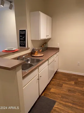 $1,190 | 411 East Indian School Road, Unit 1, Phoenix, AZ 85012