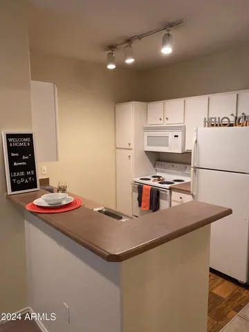 $1,190 | 411 East Indian School Road, Unit 1, Phoenix, AZ 85012