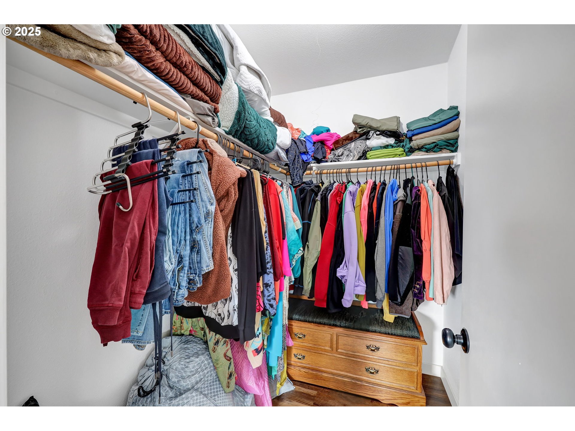 991 Main Street Monroe, OR 97456 - Photo 20 of 48 a view of walk in closet with clothes