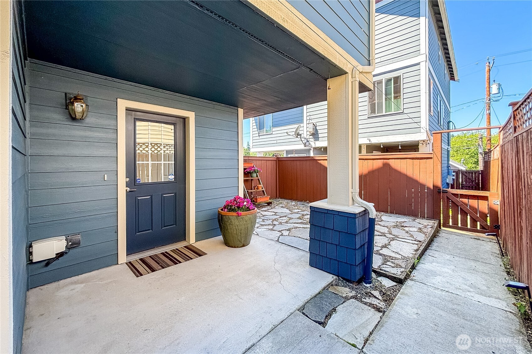 4851 A Delridge Way Southwest Seattle, WA 98106 - Photo 3 of 25