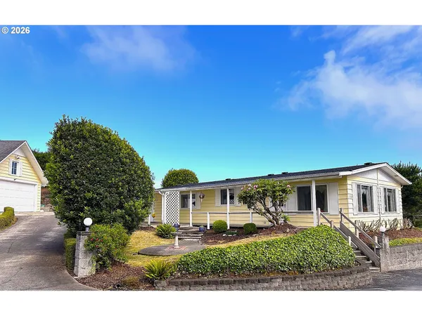 $329,000 | 1601 Rhododendron Drive, Unit 558, Florence, OR 97439