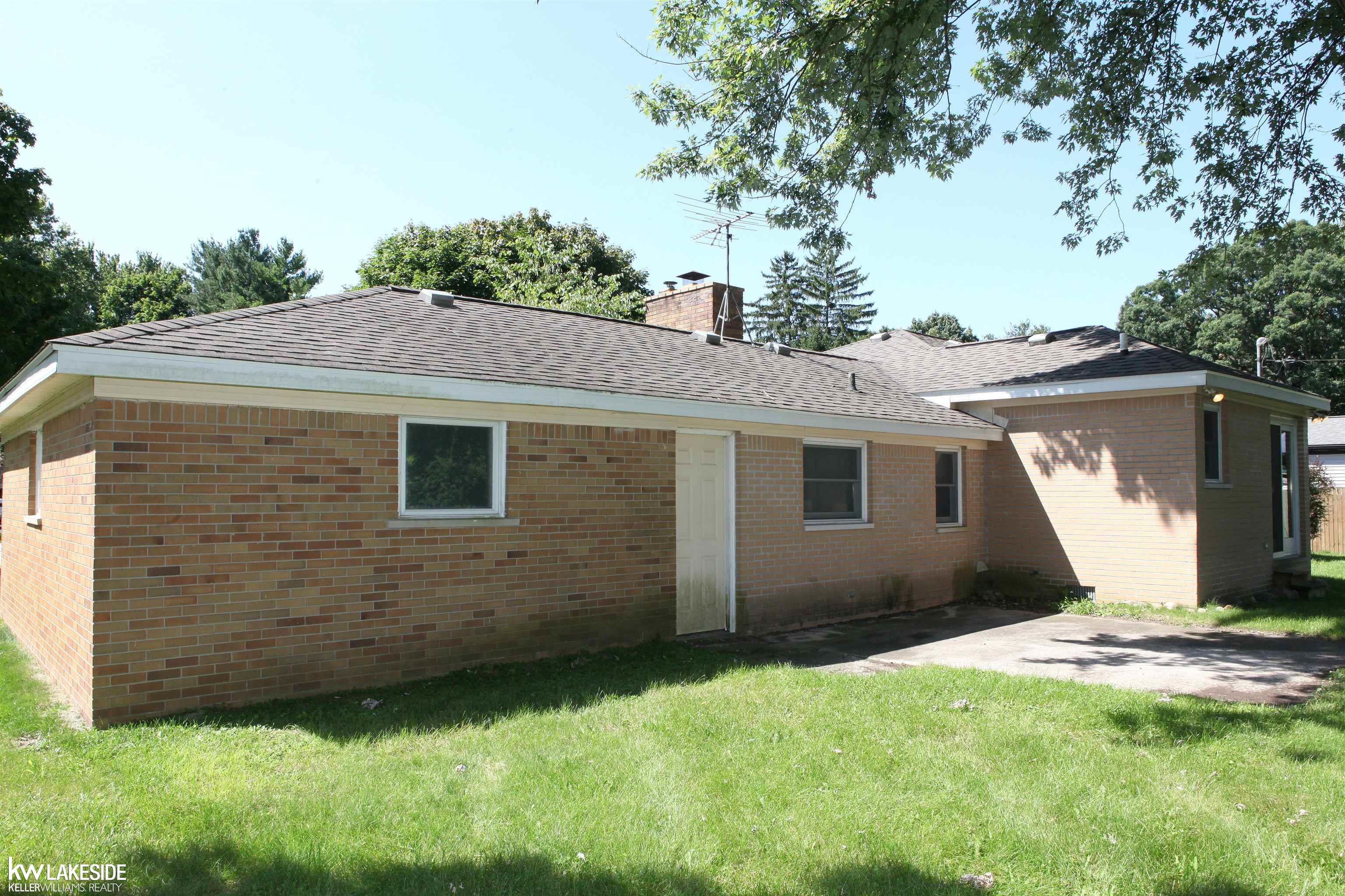 470 Elmhill Road Rochester Hills, MI 48306 - Photo 4 of 26