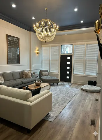 $1,300,000 | 3912 North Ashland Avenue, Chicago, IL 60613