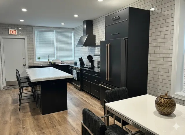 $1,300,000 | 3912 North Ashland Avenue, Chicago, IL 60613