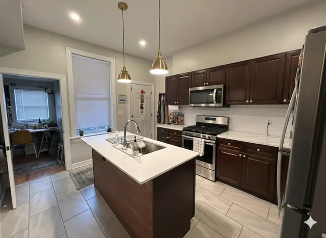 $1,300,000 | 3912 North Ashland Avenue, Chicago, IL 60613