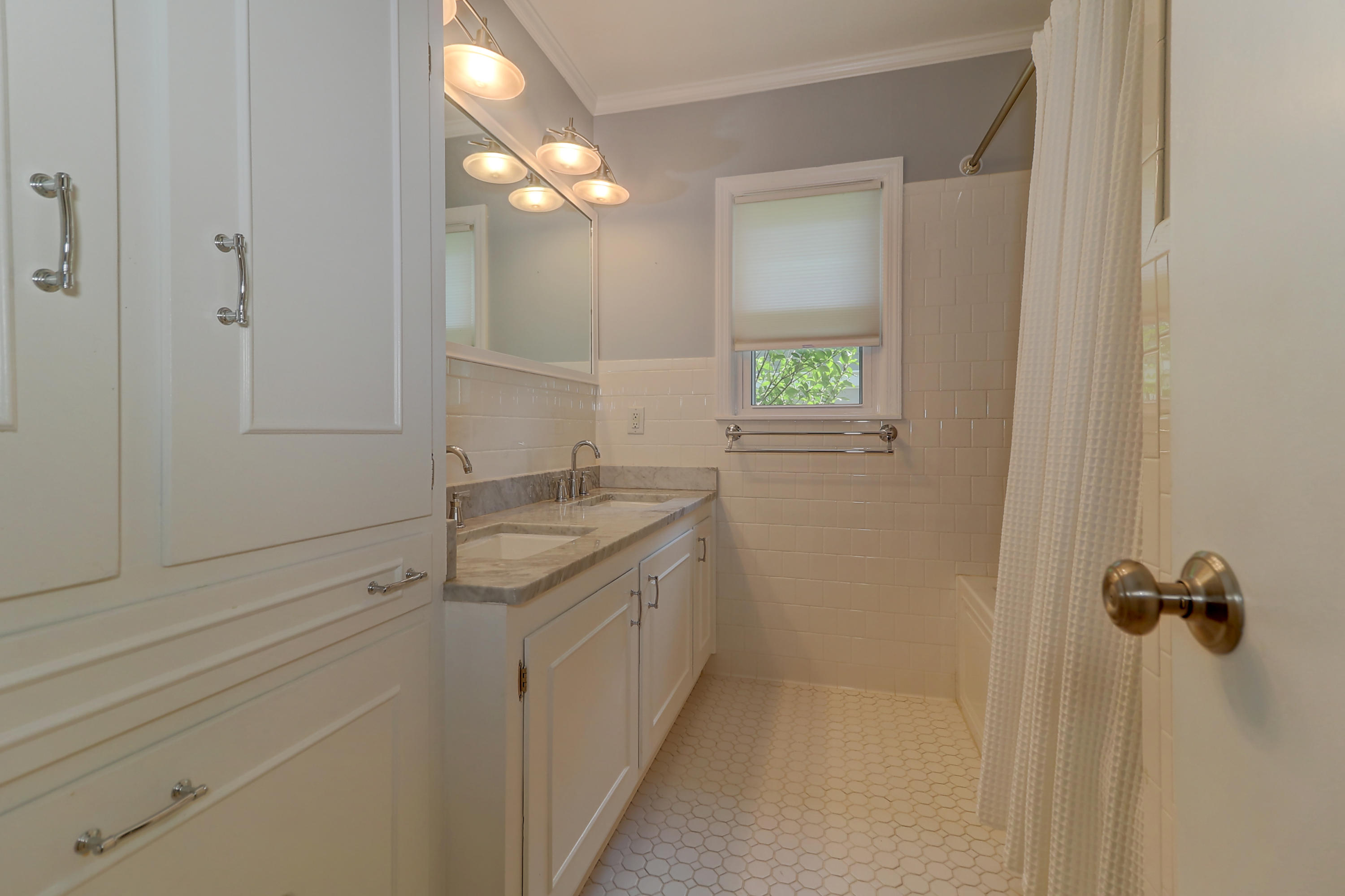3 Rebellion Road Charleston, SC 29407 - Photo 20 of 33 Guest Bath
