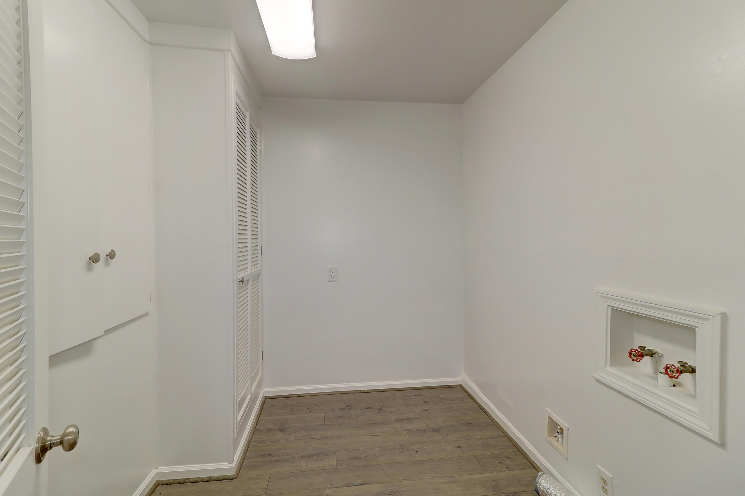 3 Rebellion Road Charleston, SC 29407 - Photo 24 of 33 Laundry Room