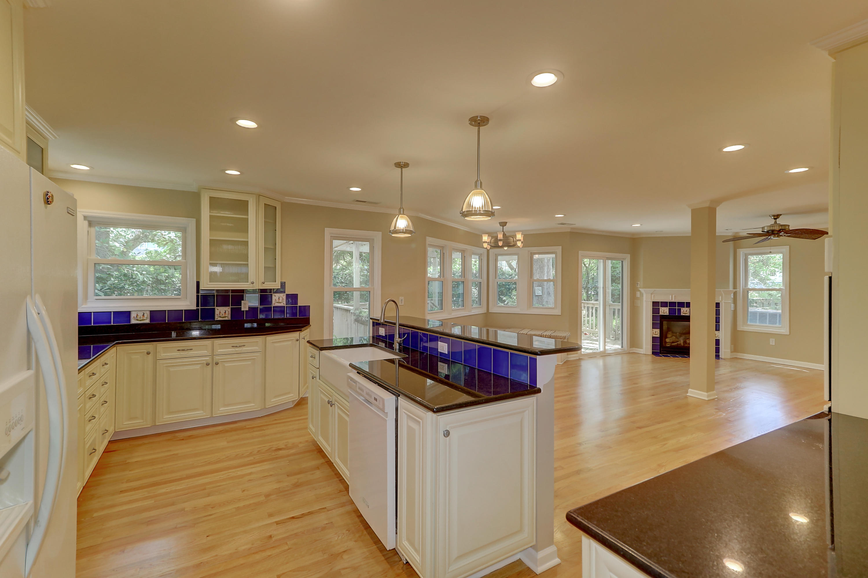 3 Rebellion Road Charleston, SC 29407 - Photo 8 of 33 Kitchen & Family Room