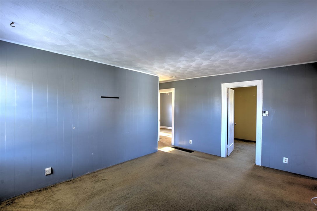 1765 South Fairview Avenue Decatur, IL 62521 - Photo 9 of 24 a view of an empty room