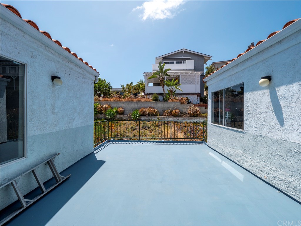 33881 Orilla Road Dana Point, CA 92629 - Photo 31 of 37 a view of a porch with a bench