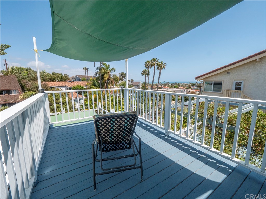 33881 Orilla Road Dana Point, CA 92629 - Photo 37 of 37 a view of a chairs on the roof deck