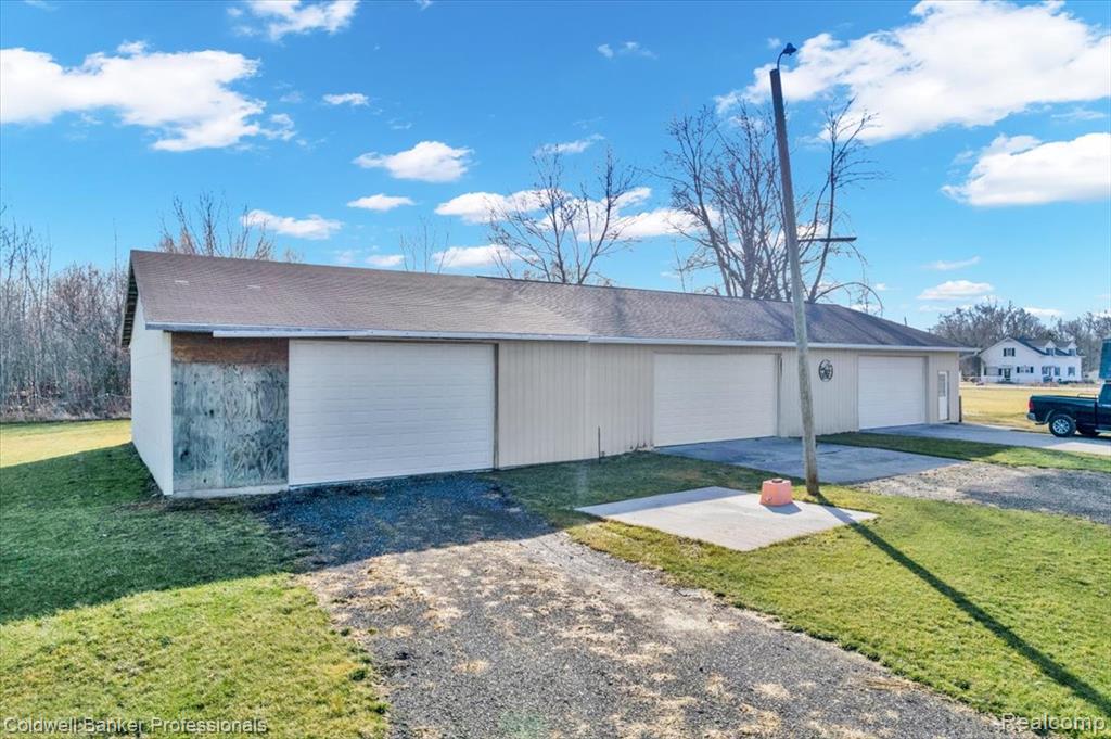 7410 Wilson Road Montrose, MI 48457 - Photo 8 of 38