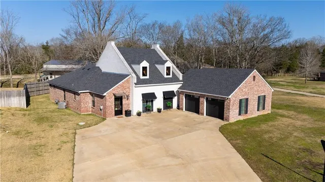 $399,900 | 111 Abigail Lane, Woodworth, LA 71485