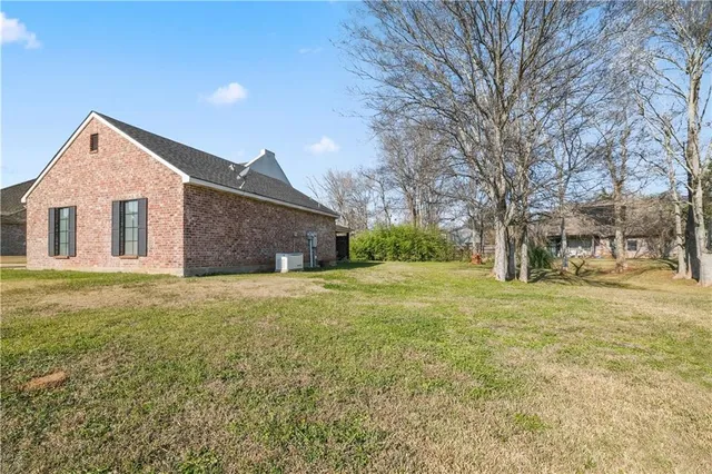 $399,900 | 111 Abigail Lane, Woodworth, LA 71485