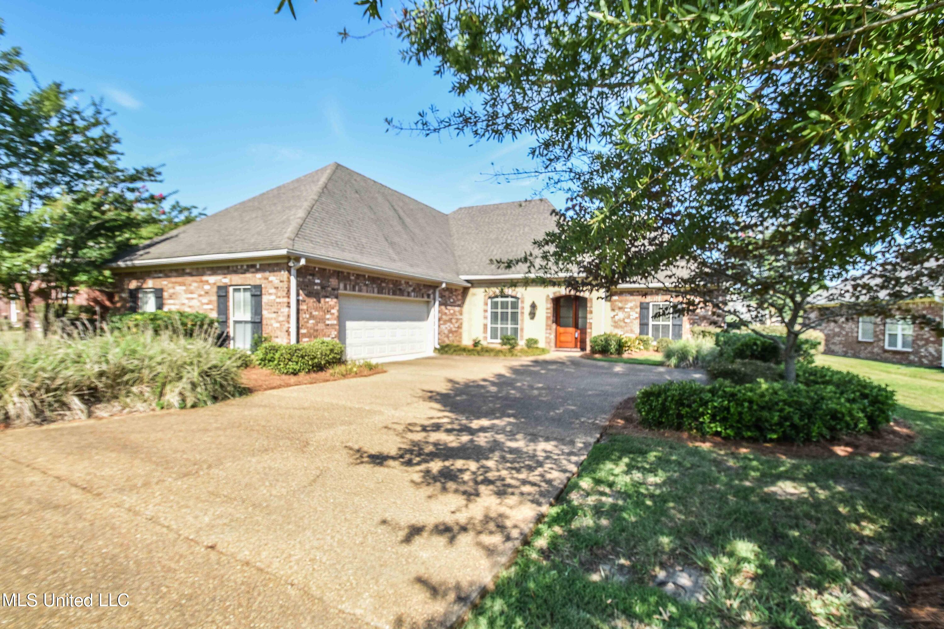 310 Faith Way Brandon, MS 39042 - Photo 1 of 47 image-2