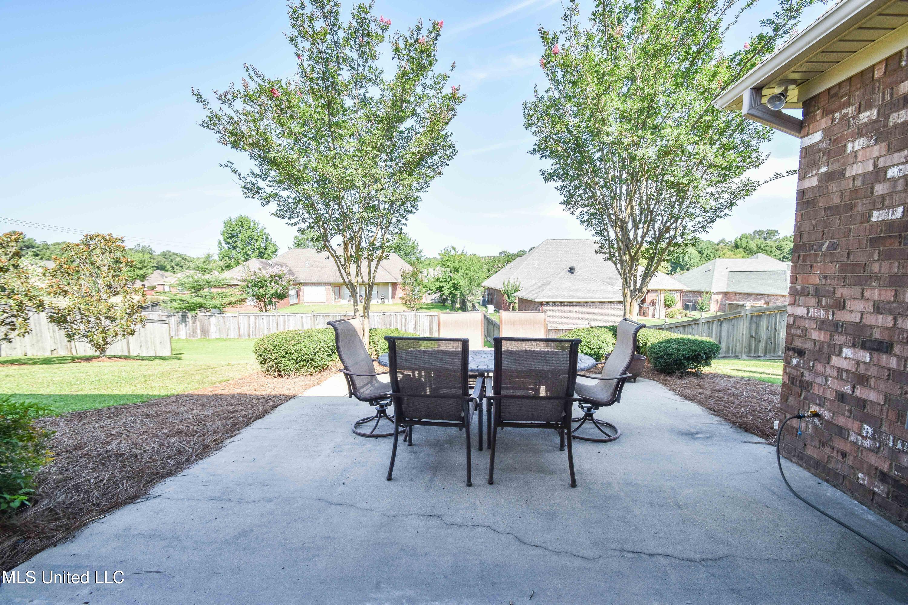 310 Faith Way Brandon, MS 39042 - Photo 35 of 47 image-40