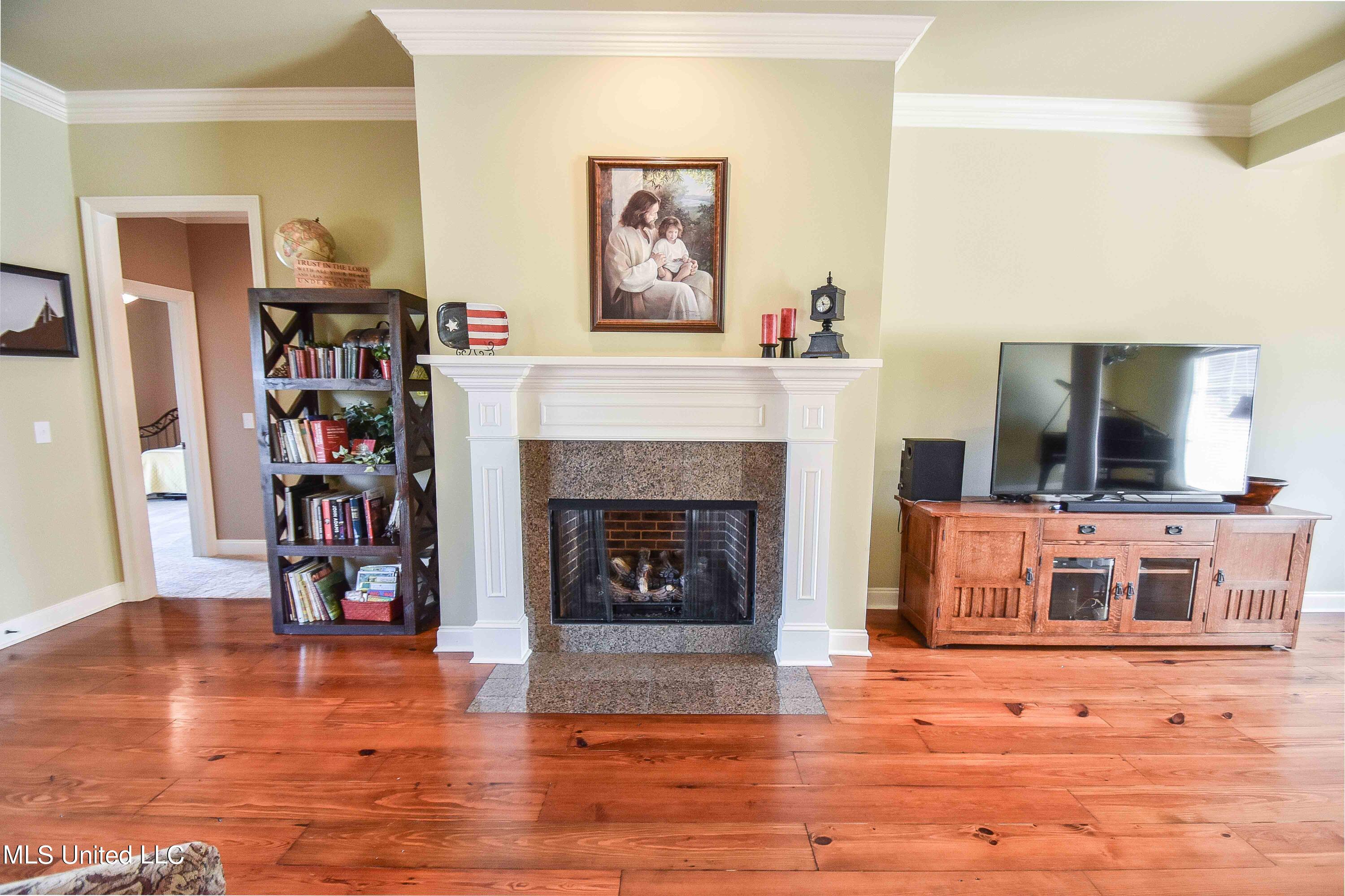 310 Faith Way Brandon, MS 39042 - Photo 6 of 47 image-34