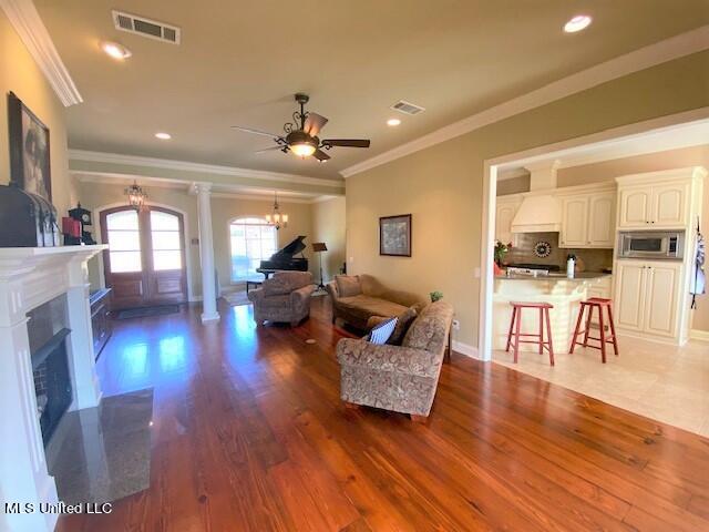 310 Faith Way Brandon, MS 39042 - Photo 8 of 47 LIVINGROOMOPENTOKITCHEN