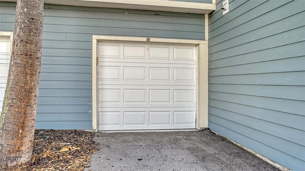 5561 Rosehill Road, Unit 104 Sarasota, FL 34233 - Photo 35 of 53 a view of front door