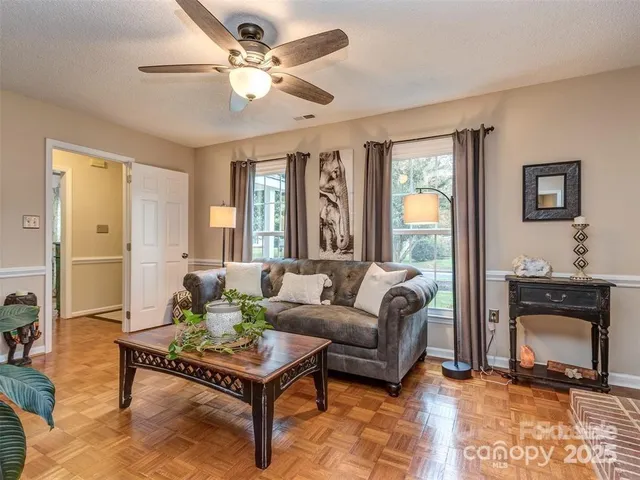 $3,100 | 8715 Parkchester Drive, Charlotte, NC 28277