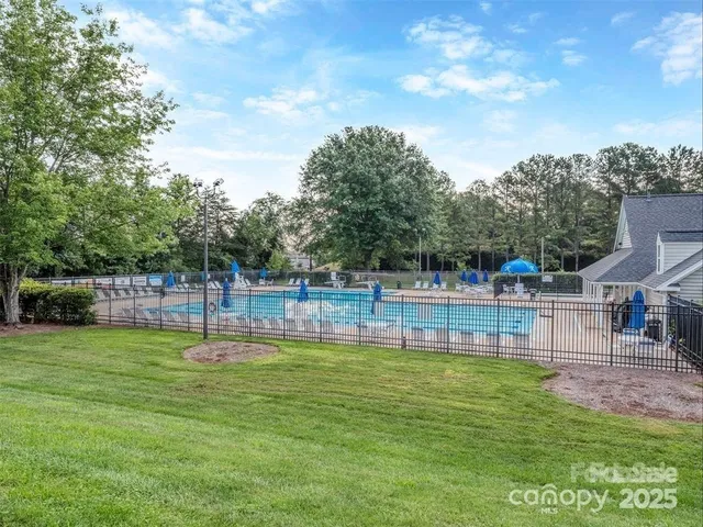 $3,100 | 8715 Parkchester Drive, Charlotte, NC 28277