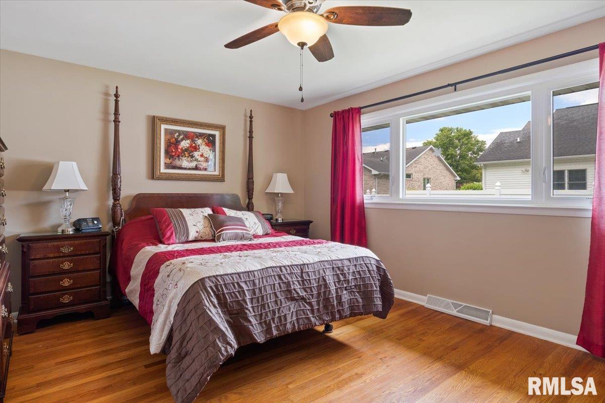 2003 Clubview Drive Springfield, IL 62704 - Photo 16 of 27