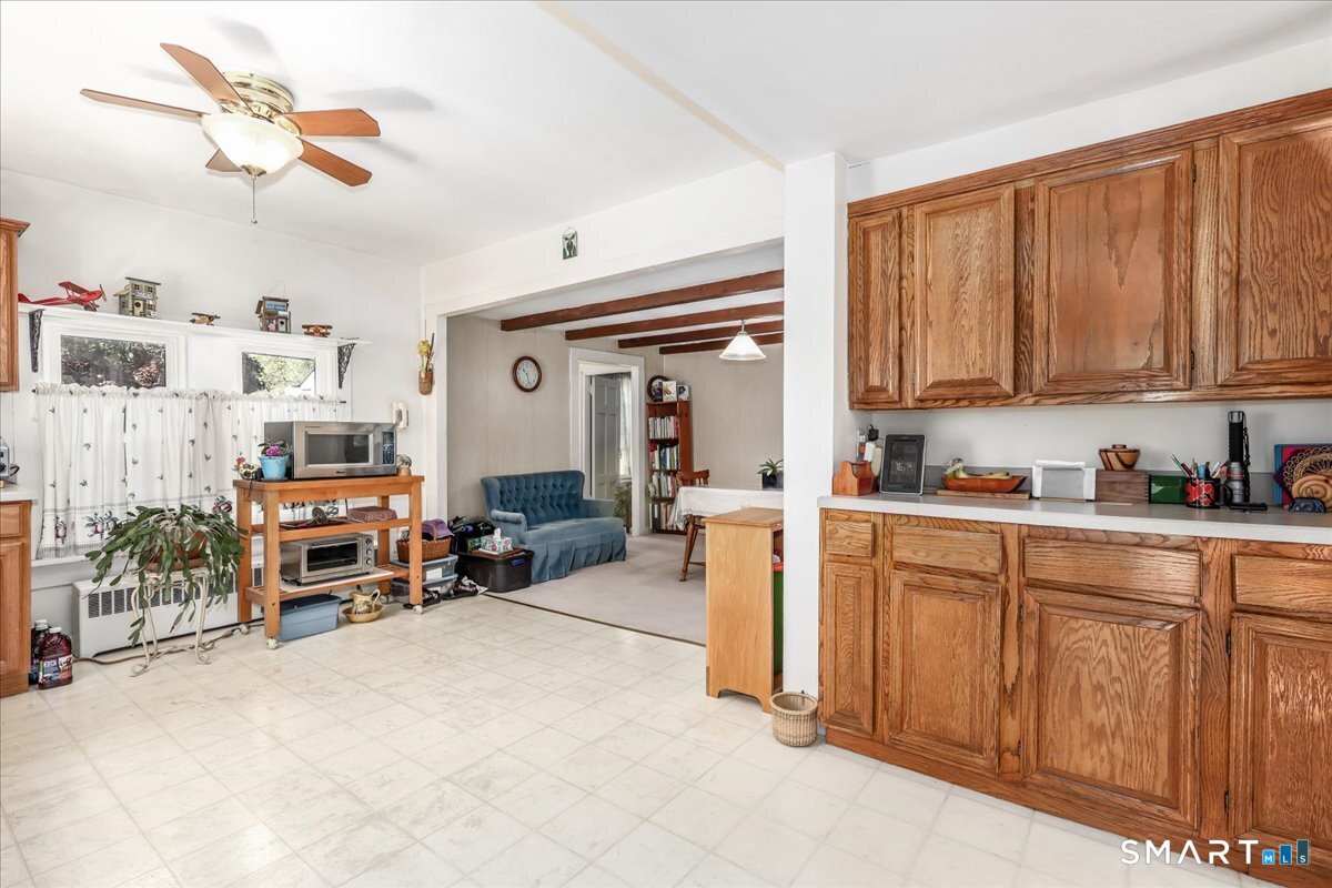 199 Berkshire Road Newtown, CT 06482 - Photo 17 of 40