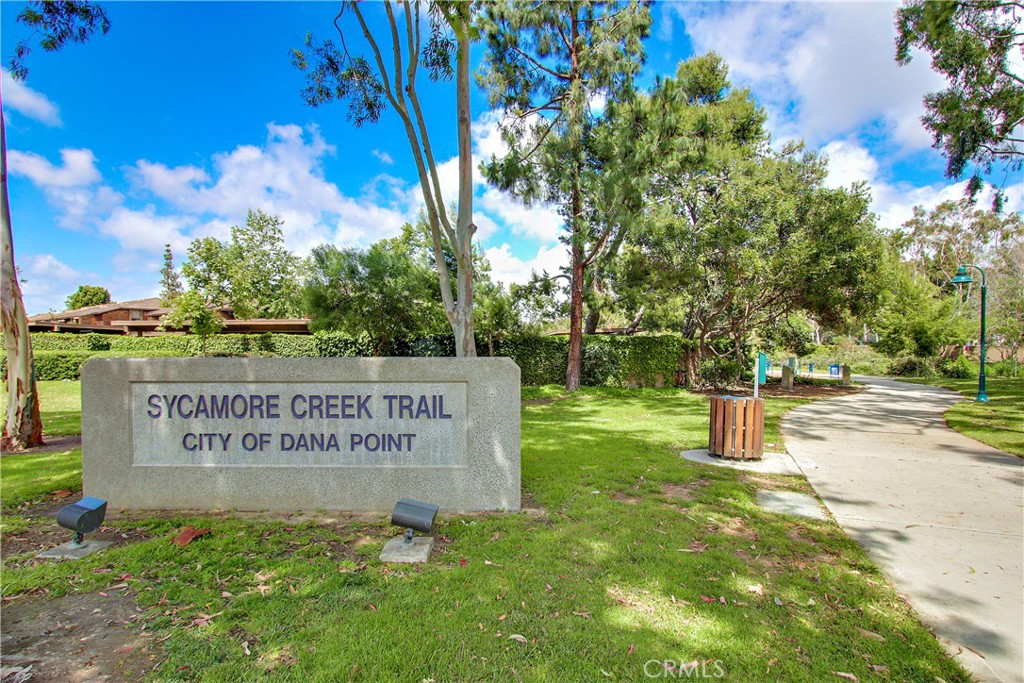 25611 Quail Run, Unit 61 Dana Point, CA 92629 - Photo 11 of 29 a view of outdoor space with sign board