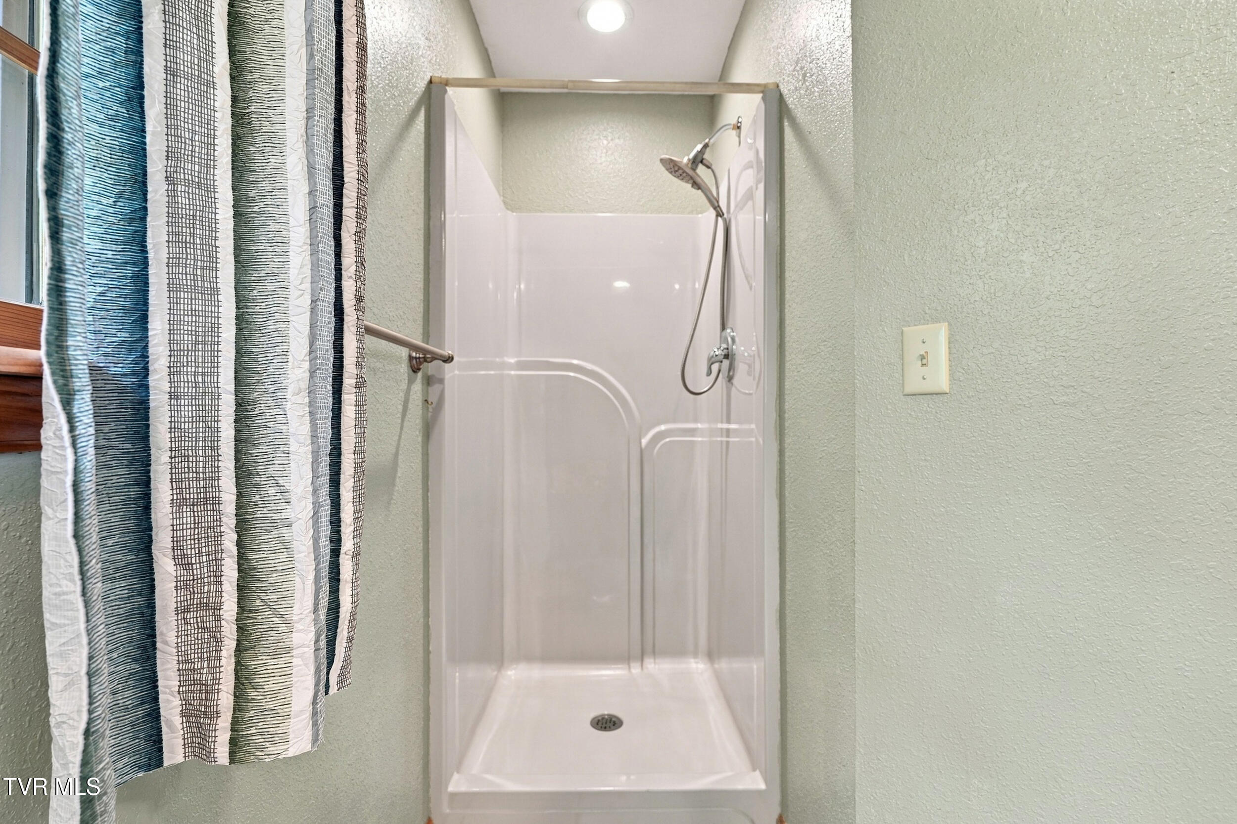804 Nash Street Southwest Wise, VA 24293 - Photo 17 of 43 *