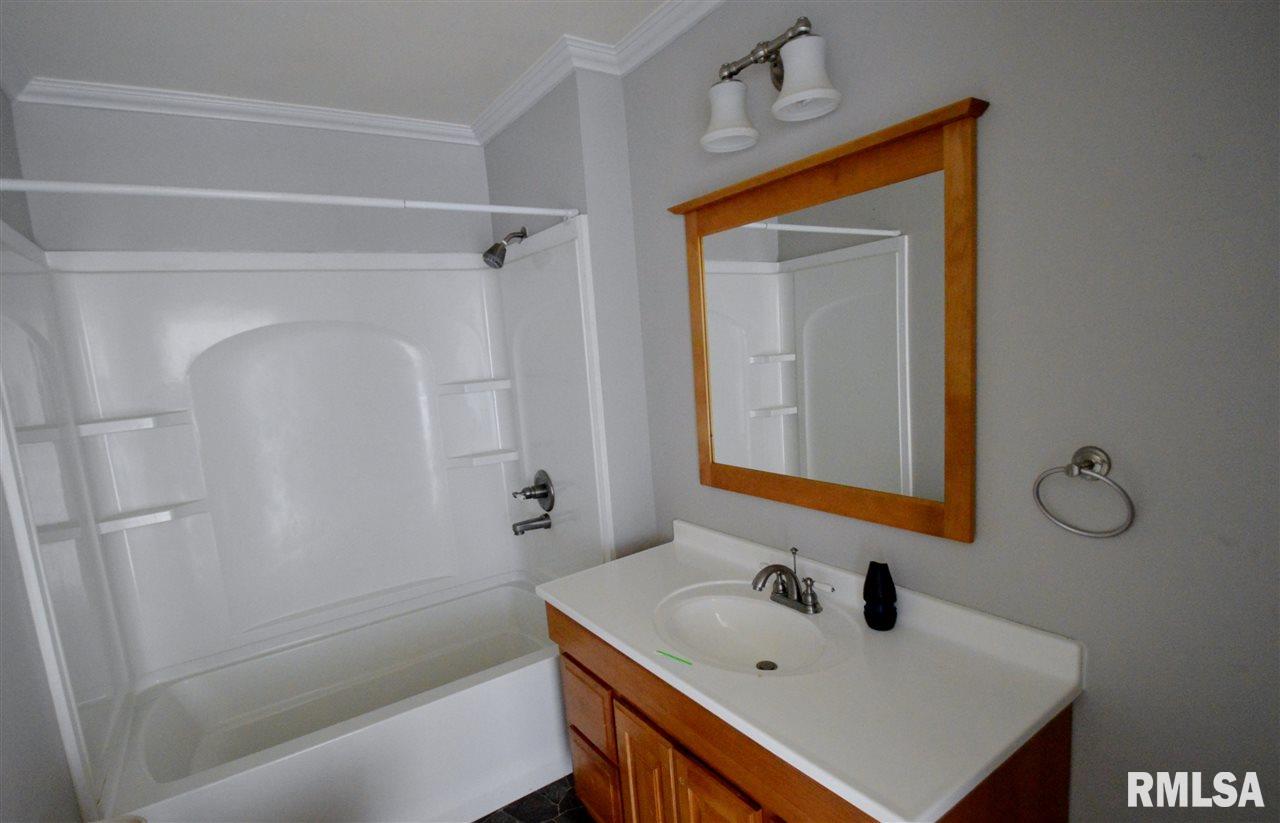 617 Anderson Place Canton, IL 61520 - Photo 11 of 11 Gallery Image 11