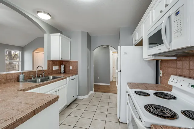 $379,900 | 5 Dogwood Drive, Wimberley, TX 78676