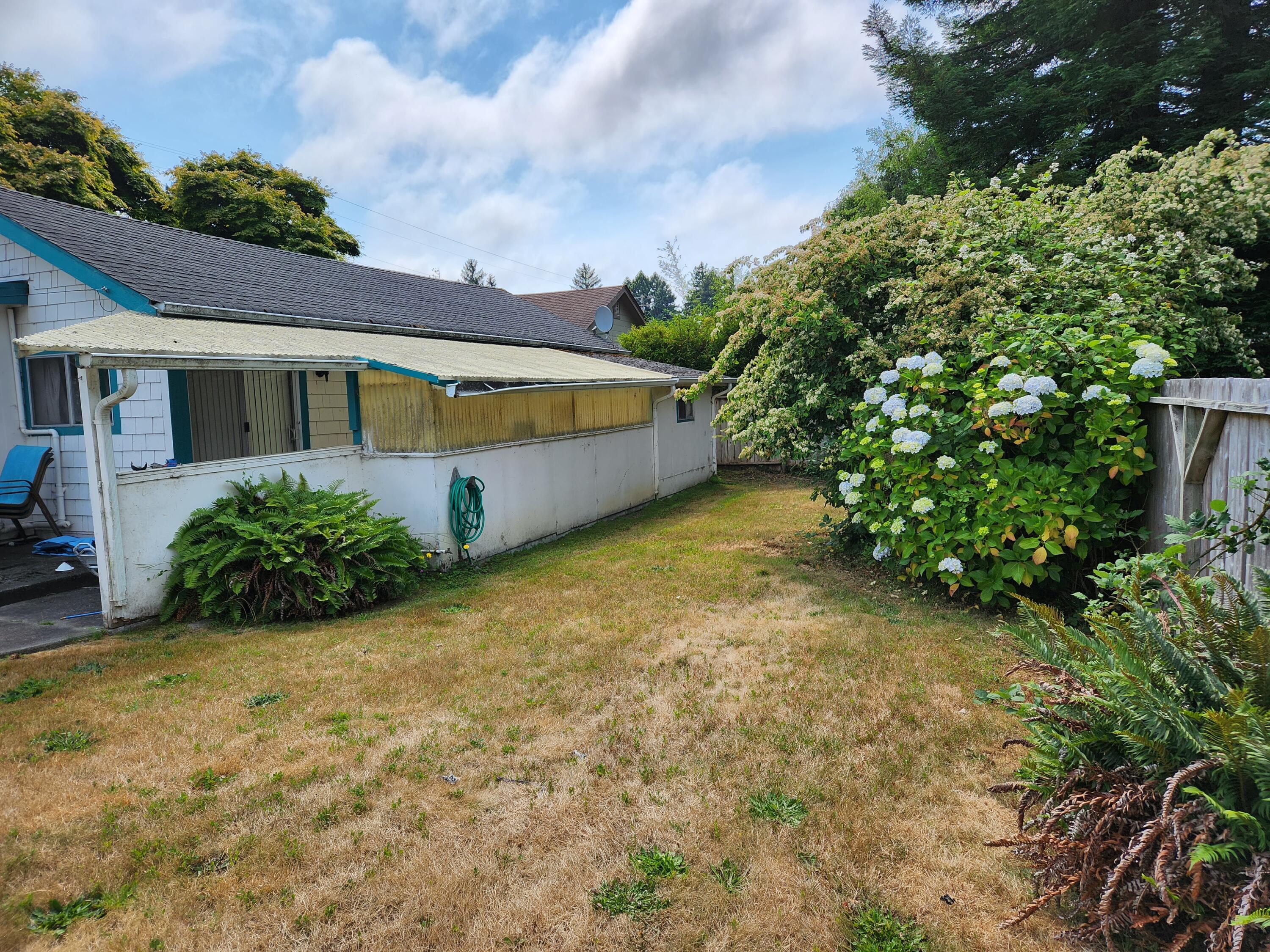 2163 Fern Street Cutten, CA 95503 - Photo 7 of 23